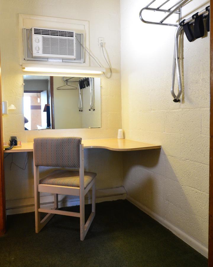 Western Hills Motel Flagstaff Bagian luar foto