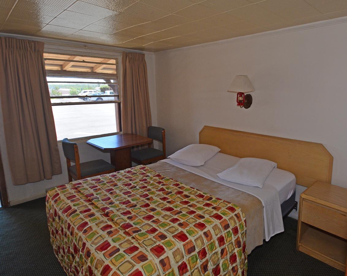 Western Hills Motel Flagstaff Bagian luar foto
