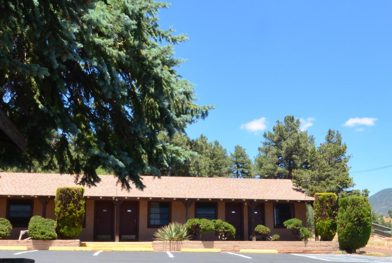 Western Hills Motel Flagstaff Bagian luar foto
